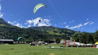 Gleitschirmfliegen am Flumserberg
