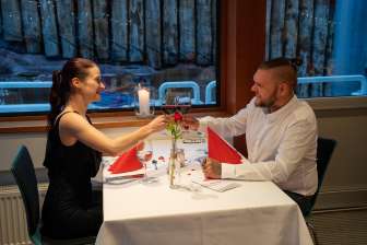 Candle Light Dinner 2026 07