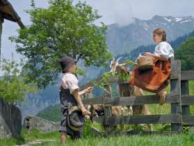 Peter, Alp, Heidi, Heidi und Peter, Heididorf, Geissen, Geschichte