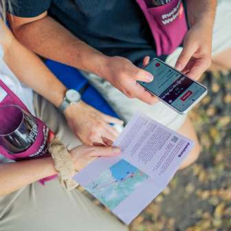 Audioguide und Anleitung zur Rucksack-Weinprobe © Heidiland Tourismus / Kevin Wildhaber