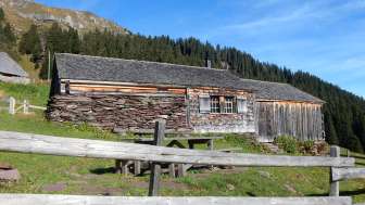 Leben wie zu Heidis Zeiten in der Mulchenhütte