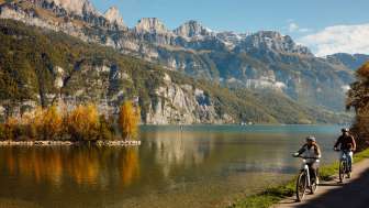 2025, Berge, E-Bike Tour, Freunde, Herbst, Kulinarik Tour, Multiexperience, Panorama, Schweiz Tourismus, ST, Veloweg, Walensee, Wasser