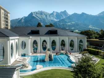 Tamina Therme_Aussenbad_Sommer