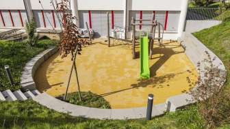 Spielplatz Camilu Schule Berschis
