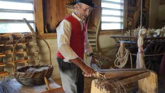 Von der Pflanze zum Stoff