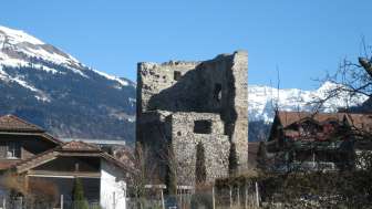 Burg Friedau und Haus zur Glocke Burg Friedau und Haus zur Glocke