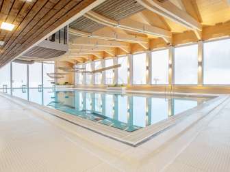 Schwimmbecken im Hallenbad Flumserberg