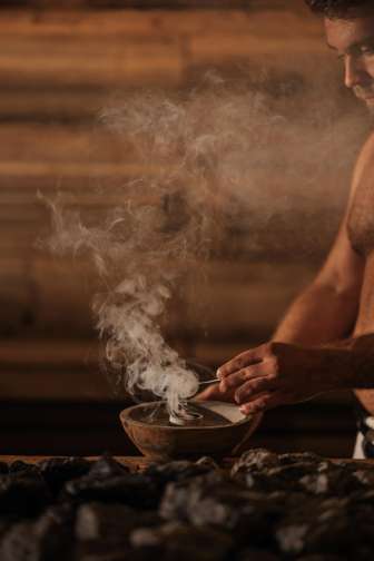 26 TT Sauna Dampf 47