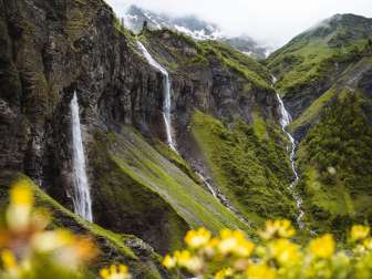 Batöni Wasserfälle im Weisstannental