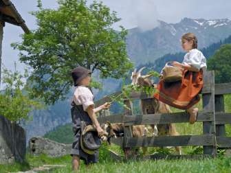 Peter, Alp, Heidi, Heidi und Peter, Heididorf, Geissen, Geschichte