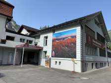 Aussenansicht vom UNESCO Welterbe Besuchszentrum in Vättis