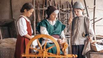 Spinnen mit Peters Grossmutter (3)