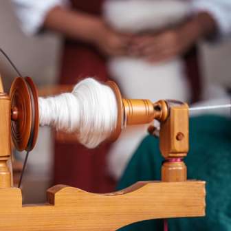 Dorfhandwerk Spinnen (3)