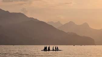 Yoga auf dem Walensee © Bergbahnen Flumserberg