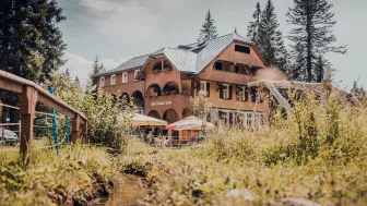 Sennis Alp Aussenansicht
