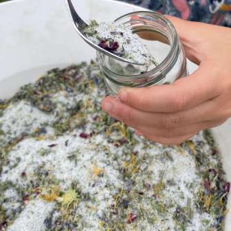 58245421 6D65 49BB A4F3 4A01484A2121