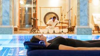 «Floating» Klangbaden