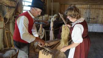 Von der Pflanze zum Stoff (2)