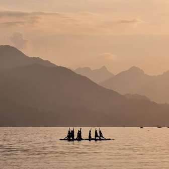 Yoga auf dem Walensee © Bergbahnen Flumserberg