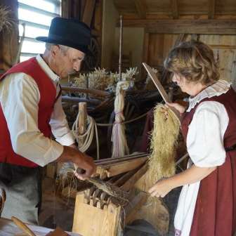 Von der Pflanze zum Stoff (2)