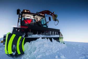 Snow groomer © Nicola Pitaro