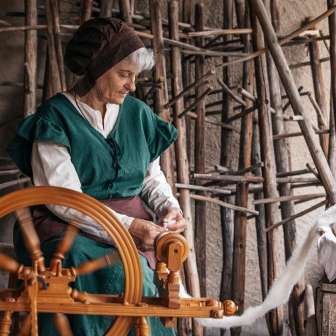 Spinnen mit Peters Grossmutter (2)